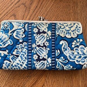 Vera Bradley Wallet/Organizer - Excellent Condition